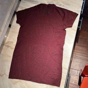 Lululemon- swiftly tech short sleeve shirt- size 10
